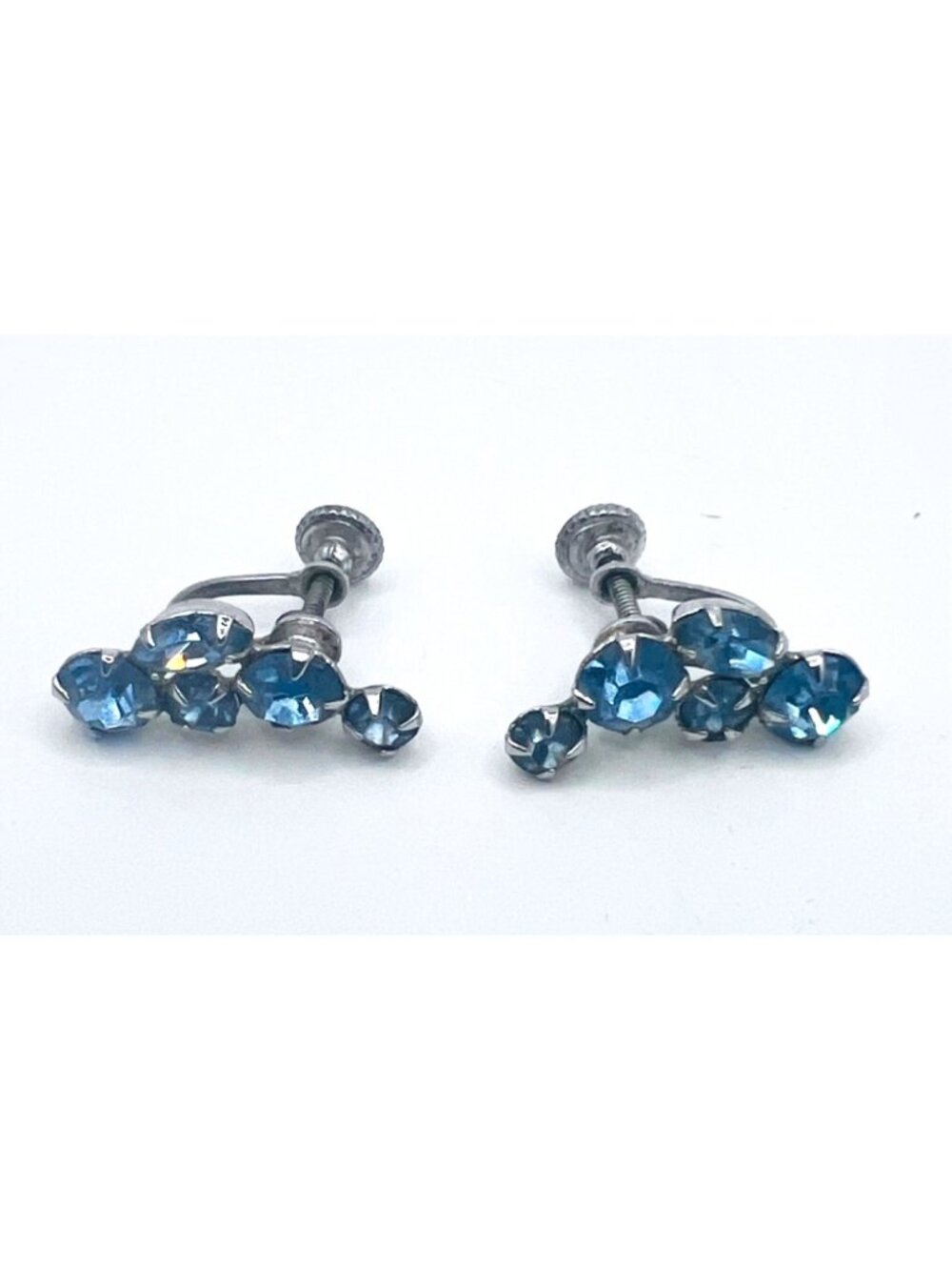 Vintage earrings with light blue glass gemstones, screw on clamp, art deco, retr